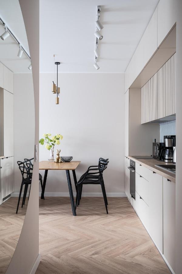 Rentplanet - Nowa Manufaktura Apartment วรอตซวาฟ ภายนอก รูปภาพ