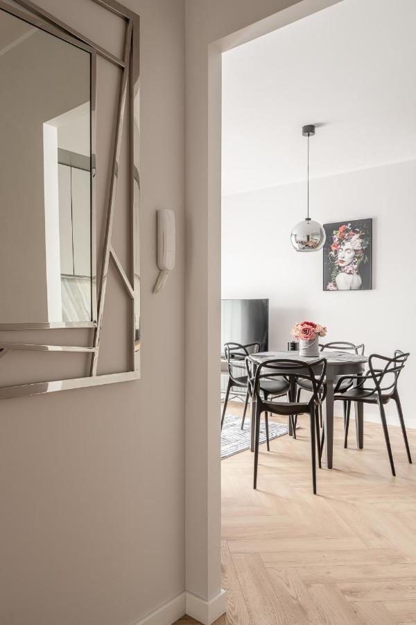 Rentplanet - Nowa Manufaktura Apartment วรอตซวาฟ ภายนอก รูปภาพ
