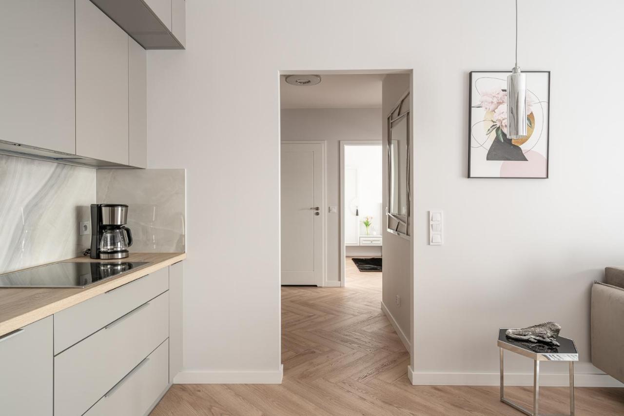 Rentplanet - Nowa Manufaktura Apartment วรอตซวาฟ ภายนอก รูปภาพ