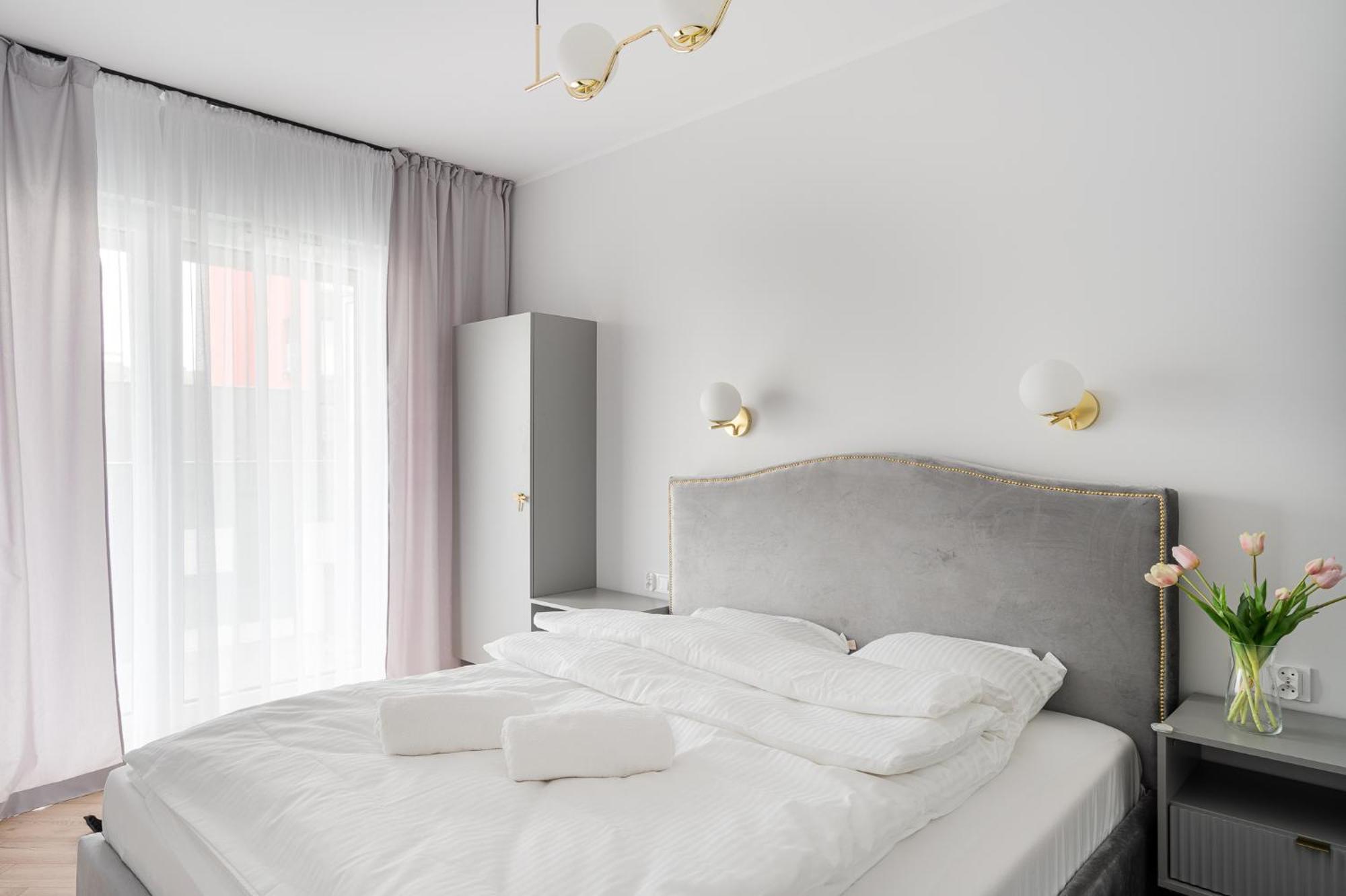 Rentplanet - Nowa Manufaktura Apartment วรอตซวาฟ ภายนอก รูปภาพ
